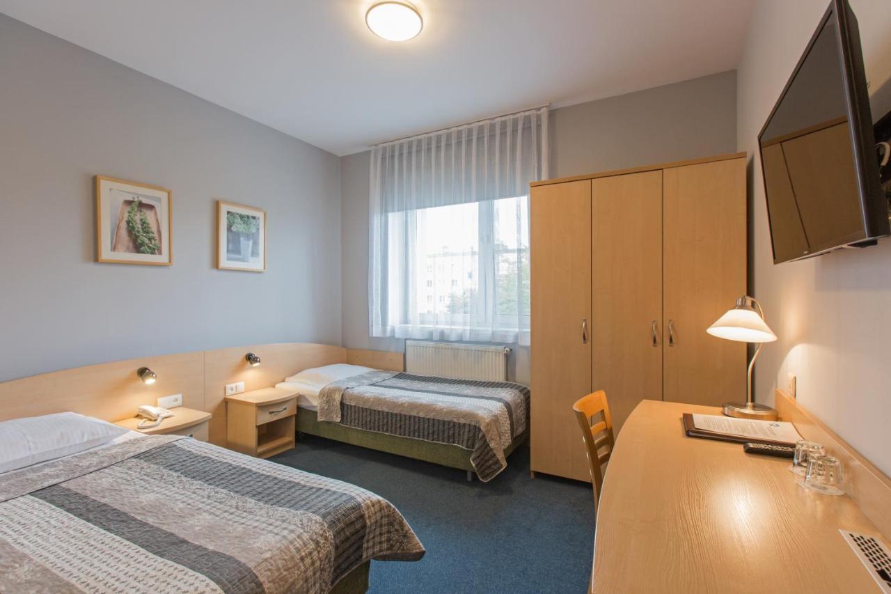 Hotel Labedy Gliwice Exterior photo
